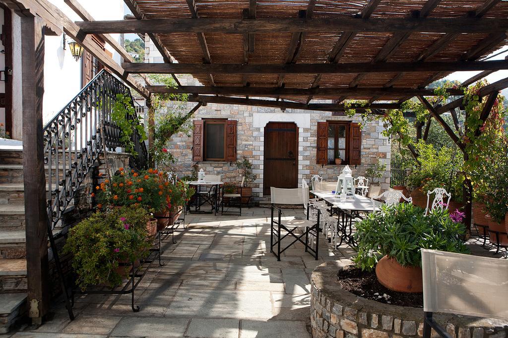 Archontiko Repana - Makrinitsa Stone Retreat Hotel Kültér fotó